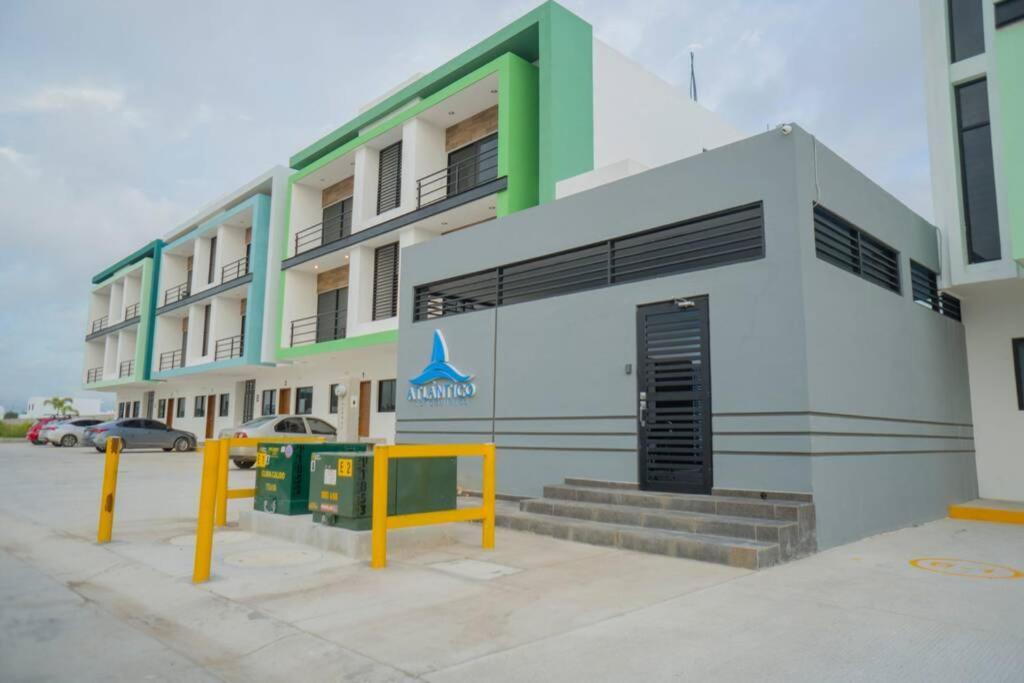 Appartamento Departamento Atlántico Alberca y Casa Club Mazatlán Esterno foto